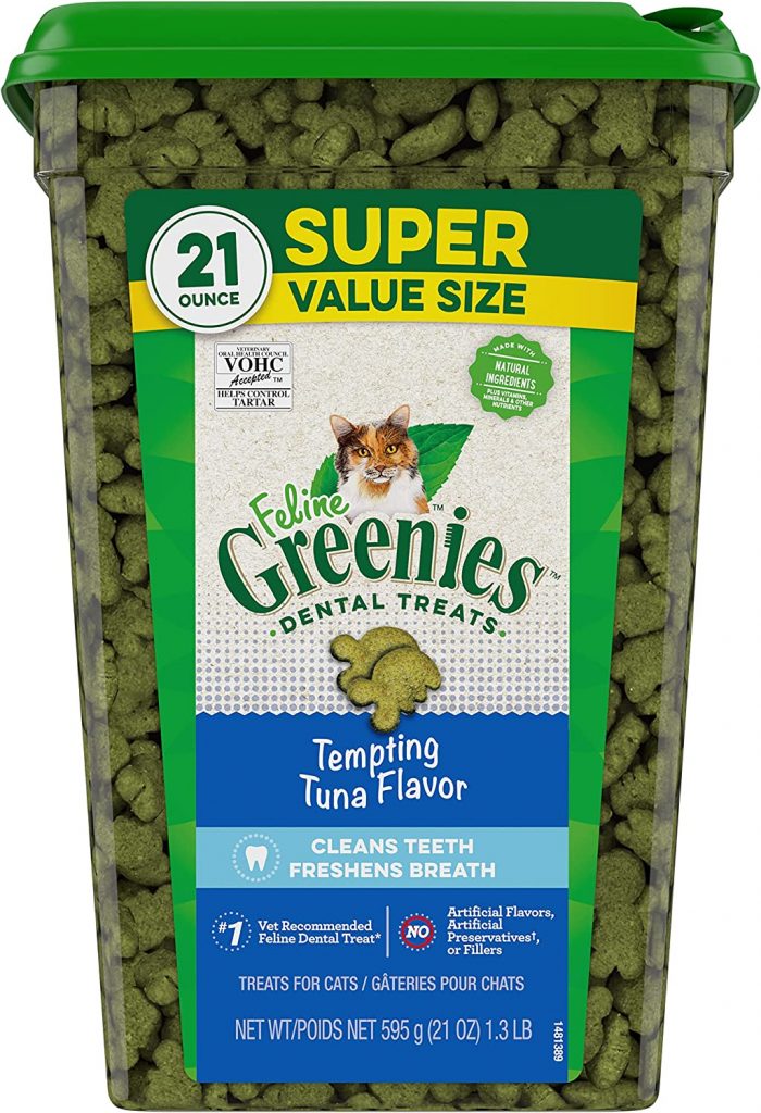Feline Greenies Dental Treats are cat nibbles manufactured in the USA with pride using premium ingredients from all over the world. It is the top dental treatment for your cat recommended by veterinarians.