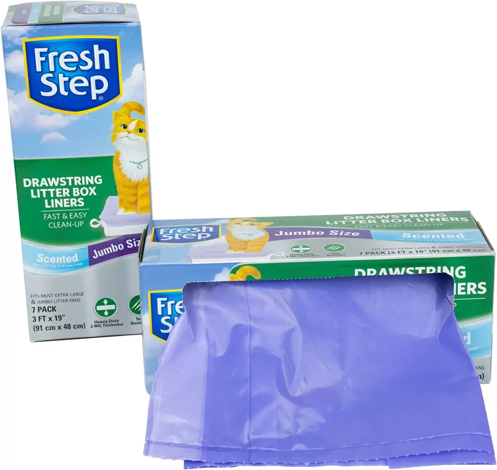 Fresh Step Drawstring Cat Litter Box Liners offer both scented and unscented packages. Both scented and unscented choices are available and utilizing either one of them is a piece of cake. There is a choice between two different sizes, and the prices for either of them is really reasonable.