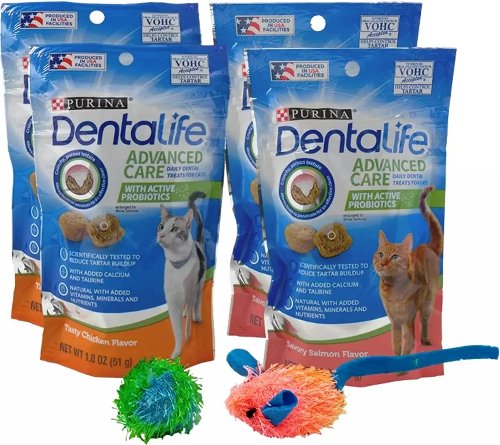 Purina Denta Life Bundle have two flavors: tasty chicken and savory salmon and are made in the USA. This chicken-flavored treat is recommended for all life stages and has a crunchy texture. Real chicken is used as the first component in this high-protein cat food.