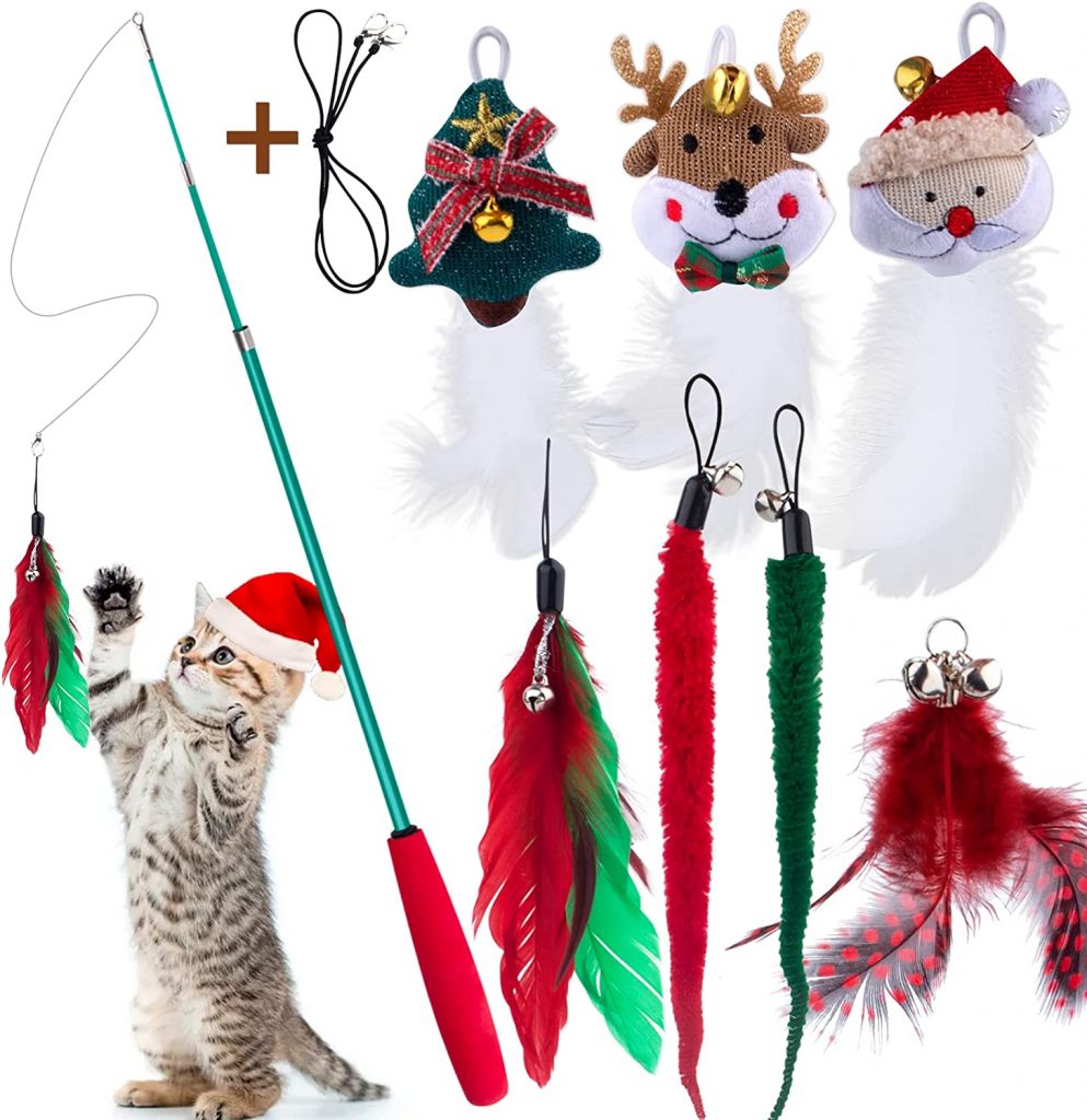 APSUAE Christmas Cat Toy include catnip, which helps improve the mood and reduce tension in cats. All cat toys contain a bell, which attracts the cat's attention and increases the cat's excitement.